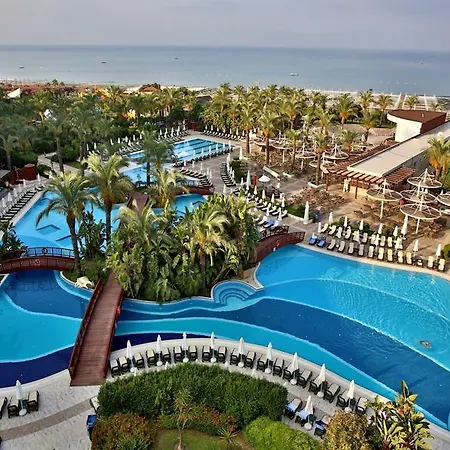 Sunis Kumkoey & Resort 5*